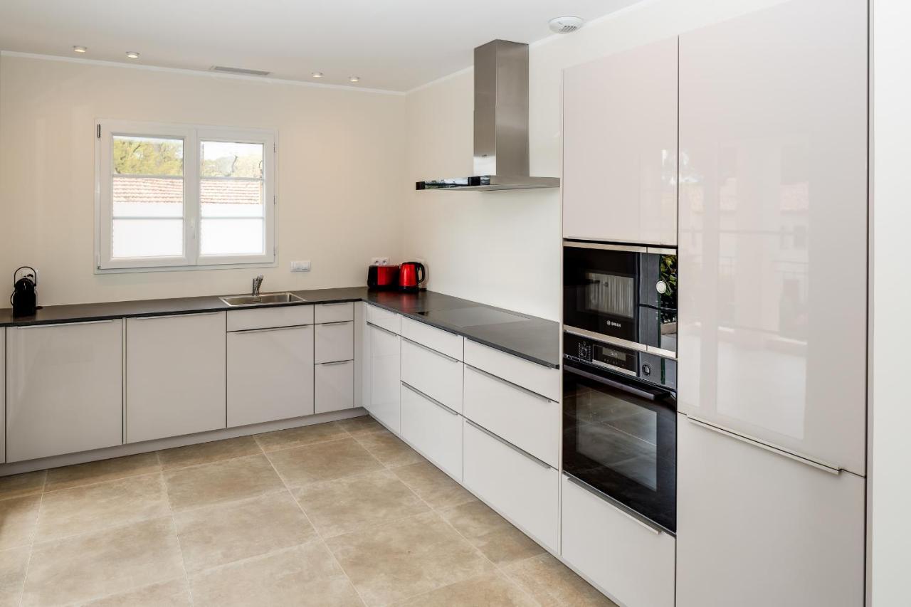 Luxurious&spacious apartment in the heart of the Côte d'Azur Roquefort Les Pins Exterior foto